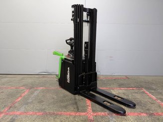 Stoccatori con piattaforma Hangcha CDD16-XT1S-SiL