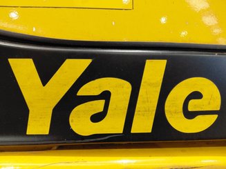 Carrello elevatore frontale a 4 ruote Yale GLP35VX - 8
