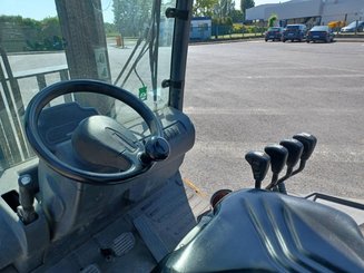 Carrello elevatore frontale a 4 ruote Jungheinrich TFG425500ZT
