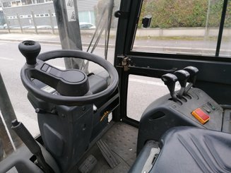 Carrello elevatore frontale a 3 ruote Jungheinrich EFG215