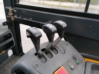 Carrello elevatore frontale a 3 ruote Jungheinrich EFG215