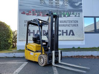 Carrelli elevatori elettrici Yale ERP16VT