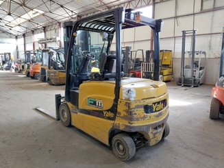 Carrelli elevatori elettrici Yale ERP30VL