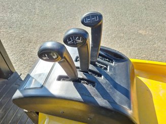 Carrello elevatore frontale a 3 ruote Yale ERP20 ATF - 14