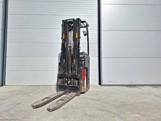 Stoccatori con pedana Caterpillar NSR16NI