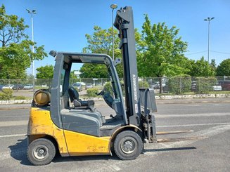 Carrello elevatore frontale a 4 ruote Jungheinrich TFG425500ZT