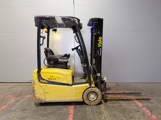 Carrello elevatore frontale a 3 ruote Yale ERP16VT SWB - 5