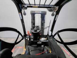 Carrello elevatore frontale a 4 ruote Yale GLP35VX
