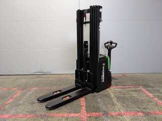Stoccatori guida in accompagnamento Hangcha CDD16-XT1-SI