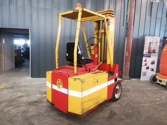 Carrello elevatore frontale a 3 ruote Peg F2050EB