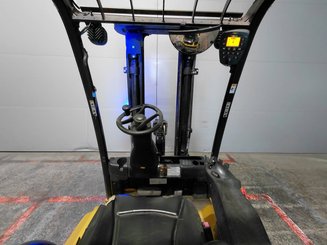 Carrello elevatore frontale a 3 ruote Yale ERP16VT SWB