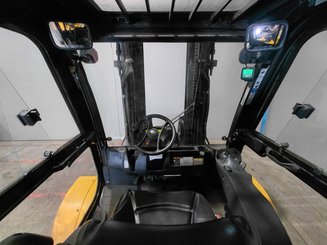 Carrello elevatore frontale a 4 ruote Yale GDP90VX