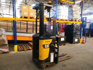 Stoccatori con pedana Caterpillar NSR12N