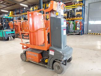 Navicella a gruppo di sollevamento verticale JLG TOUCAN DUO