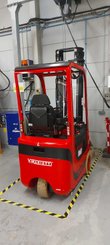 Carrello elevatore frontale a 3 ruote Mariotti Mycros 13 rwd - 2
