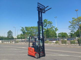 Carrello elevatore frontale a 3 ruote Hangcha A3W18 - 7