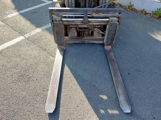 Carrello elevatore frontale a 4 ruote Caterpillar GP20N - 6