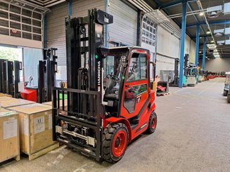 Carrello elevatore frontale a 4 ruote Hangcha XF30D-2