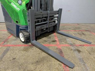 Carrelli multidirezionali Combilift COMBI CB2500
