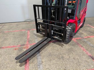 Carrello elevatore frontale a 4 ruote Hangcha XF25D-2 (CPCD25-X2H7F1)