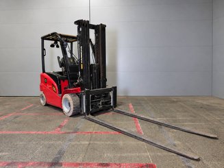 Carrello elevatore frontale a 4 ruote Hangcha A4W35