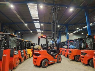 Carrello elevatore frontale a 4 ruote Hangcha XF25G-2