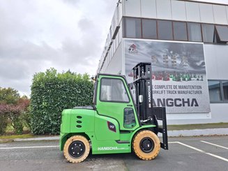 Carrello elevatore frontale a 4 ruote Hangcha X70i