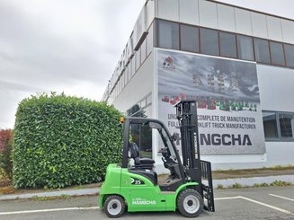 Carrello elevatore frontale a 4 ruote Hangcha XC35i