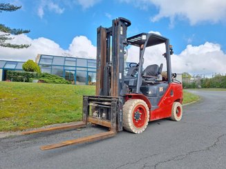 Carrello elevatore frontale a 4 ruote Hangcha CPYD35
