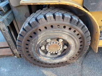 Carrello elevatore frontale a 4 ruote Caterpillar DP50K2