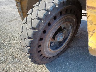 Carrello elevatore frontale a 4 ruote Caterpillar DP50K2