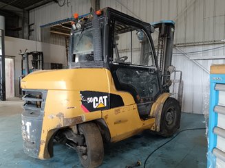 Carrello elevatore frontale a 4 ruote Caterpillar DP50NT