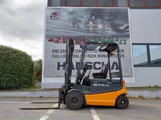 Carrello elevatore frontale a 4 ruote STILL R60-25