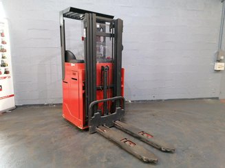 Stoccatori uomo semi-seduto Fenwick L12