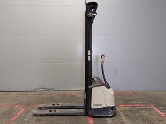Stoccatori guida in accompagnamento Crown WF3000