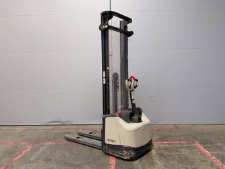 Stoccatori guida in accompagnamento Crown WF3000