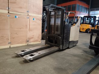 Stoccatori guida in accompagnamento Crown DT3040 2.0