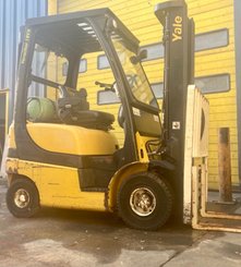 Carrello elevatore frontale a 4 ruote Yale GLP18VX