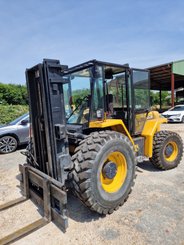 Carrelli elevatori fuoristrada JCB 940-2