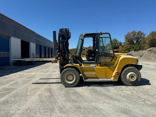 Carrello elevatore frontale a 4 ruote Yale GDP160EC - 1