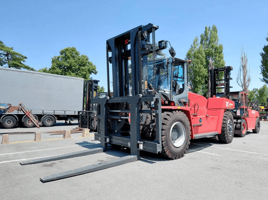 Carrello elevatore frontale a 4 ruote - DCG250-12S
