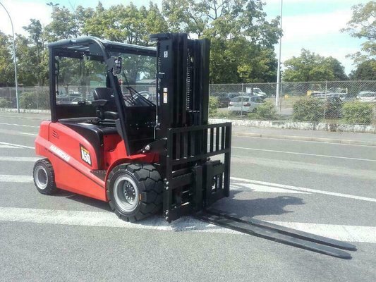 Carrello elevatore frontale a 4 ruote - A4W50-E