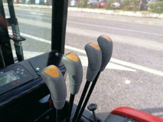 Carrello elevatore frontale a 3 ruote Hangcha A3W15 - 9