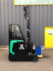 Carrelli retrattili Mitsubishi RB16N2H Cabine Grand Froid pour entrepôt frigorifique - 1