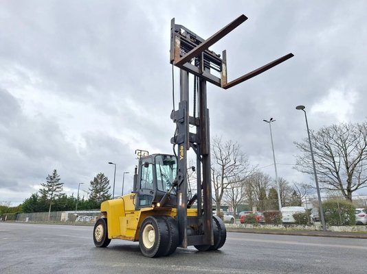 Carrello elevatore frontale a 4 ruote Yale GDP140EC - 1