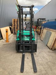 Carrello elevatore frontale a 4 ruote Mitsubishi FG18N