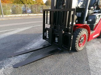Carrello elevatore frontale a 4 ruote Hangcha XF25G - 14