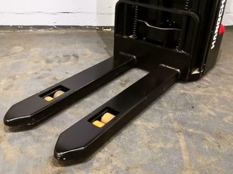 Stoccatori guida in accompagnamento Hangcha CDD10-AMC1-SZ