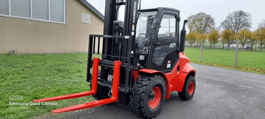 Carrelli elevatori fuoristrada Hangcha TT30-2