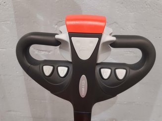 Carrello stoccatore a razze larghe Hangcha CTD15-A2MC2-ISZ